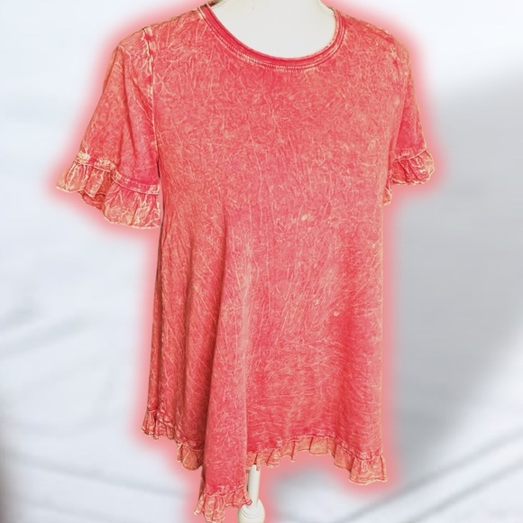 Altar’d State ‘Wren’ Ruffled Trim Tee in “Ski Patrol Red” Size Small - Picture 11 of 11